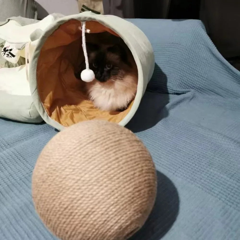 Wooden cat scratching ball